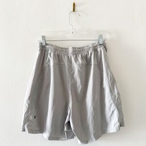 Lululemon 7" Pace Breaker Linerless Short Light Gray Size Medium (M)